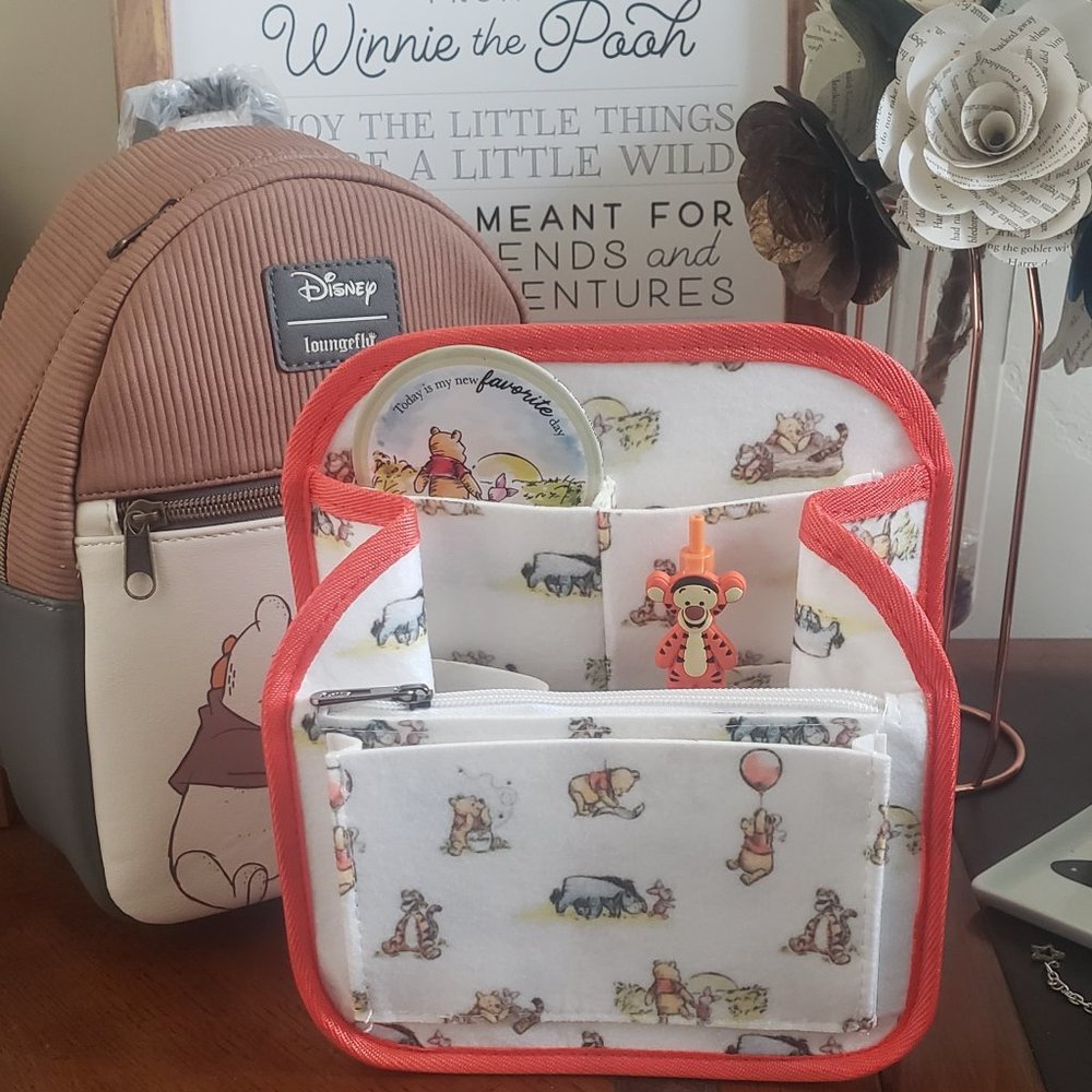 Loungefly Winnie The Pooh Backpack Organizer *Small flaw